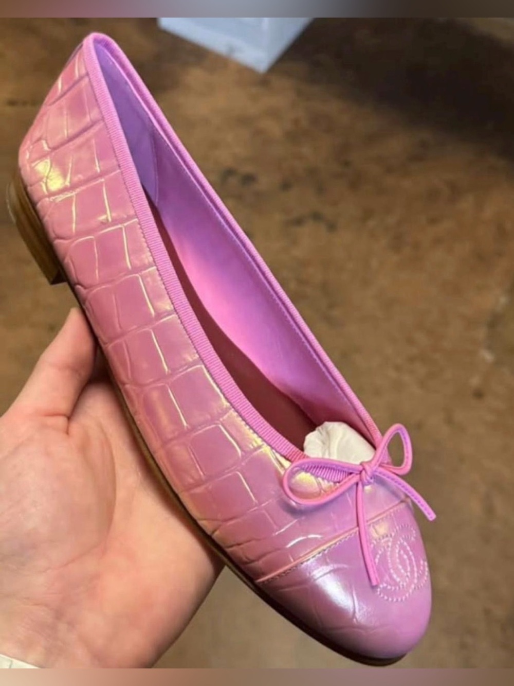 Chanel pink croc ballet flats size 36.5 26K